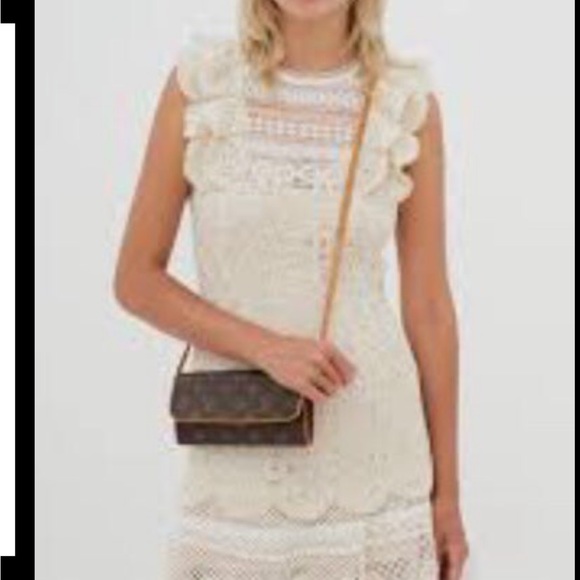 Authentic Louis Vuitton Monogram Pochette Florentine Belt Bag - Picture 4 of 11